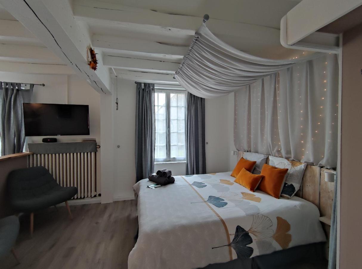 Bed and Breakfast Atelier Des Sens 89 Evry  Екстер'єр фото